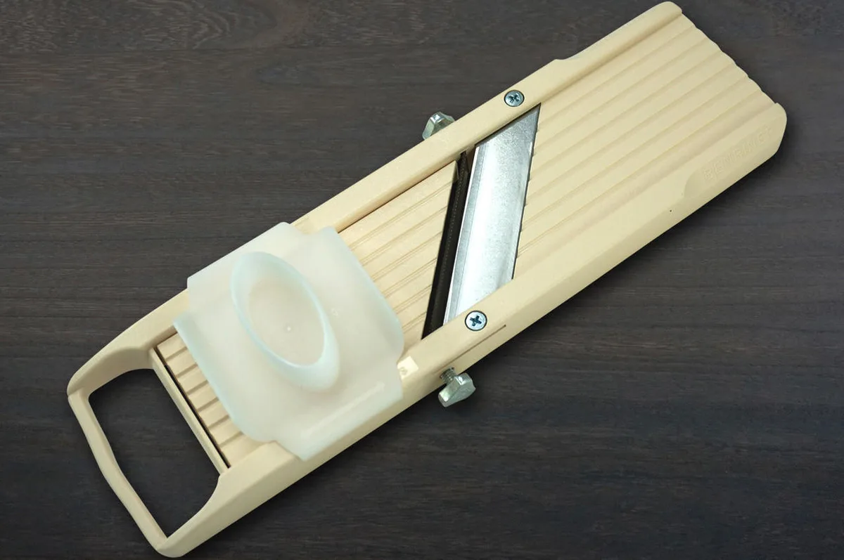 Benriner Japanese mandoline slicer image 2